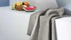 Baumwoll/Schurwoll-Kuscheldecke "Tura"