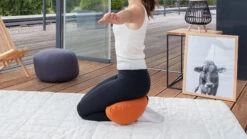 Dinkel-Halbmondkissen "Prana"