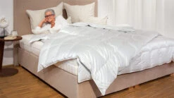 Eiderdaunen-Bettdecke "Ansara-Elegance"