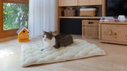 Katzen-Schurwoll-Steppdecke "Vellon"