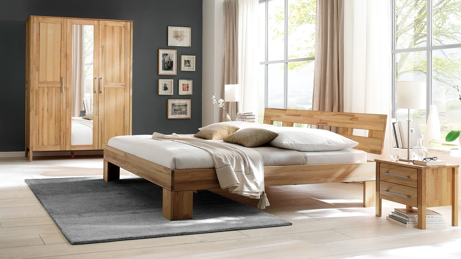 Massivholzbett "Molara"