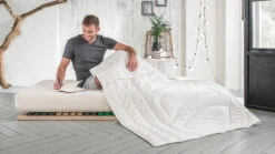 Seiden-Ultraleicht-Bettdecke "Seta-Figura"