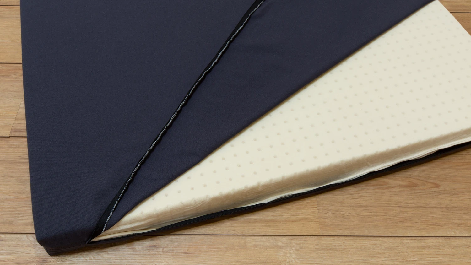 Abziehbarer Hundematratzen-Ersatzbezug "Matela" – Bild 2