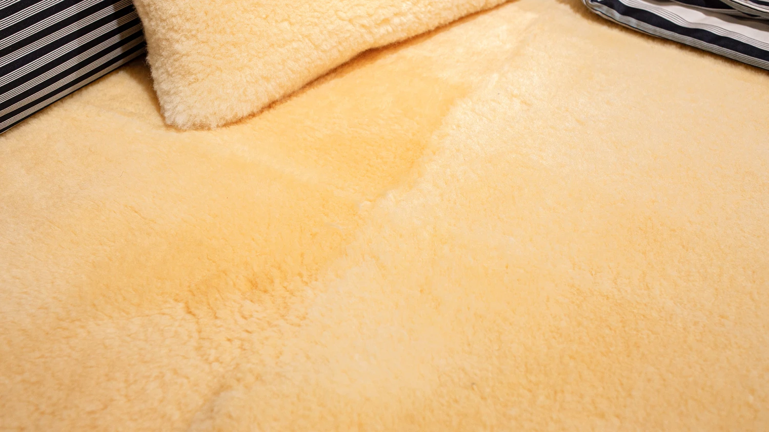 Lammfell-Unterbett "Ovina" – Bild 4